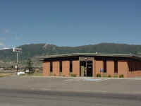 buttet.jpg (50537 bytes)