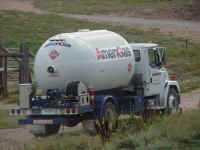 estes09t.jpg (74615 bytes)